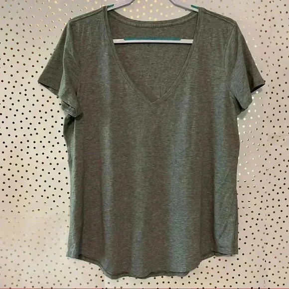 Lululemon Grey Top - Picture 1 of 7